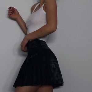 vintage black pleated skirt